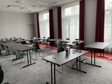 HOTEL CAMPANILE LEIPZIG HALLE AIRPORT