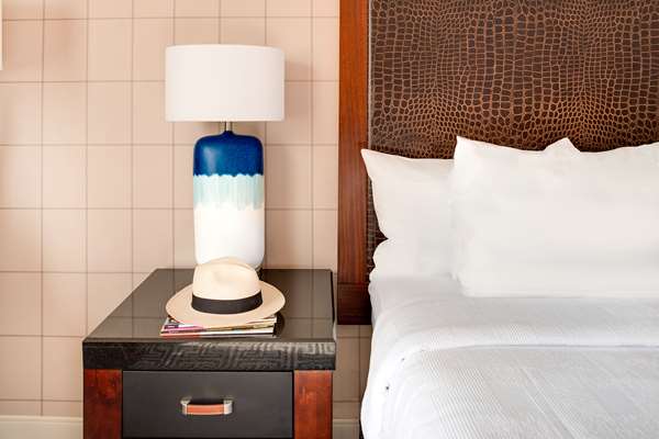  - Hotel Lulu Anaheim - I-5, Exit 109