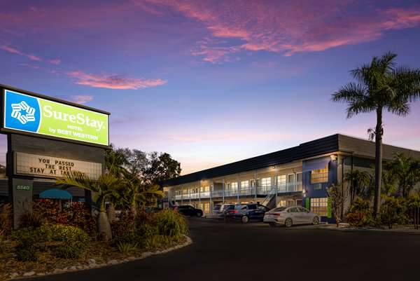 Exterior view - SureStay Hotel by Best Western North Sarasota