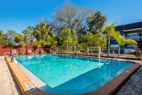 Pool - SureStay Hotel by Best Western North Sarasota