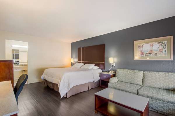  - SureStay Hotel by Best Western North Sarasota