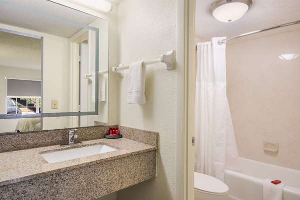  - SureStay Hotel by Best Western North Sarasota