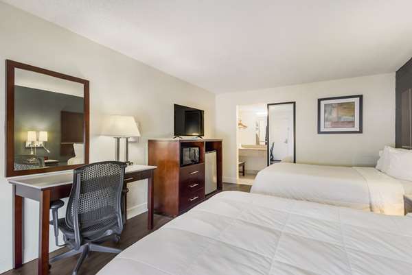  - SureStay Hotel by Best Western North Sarasota