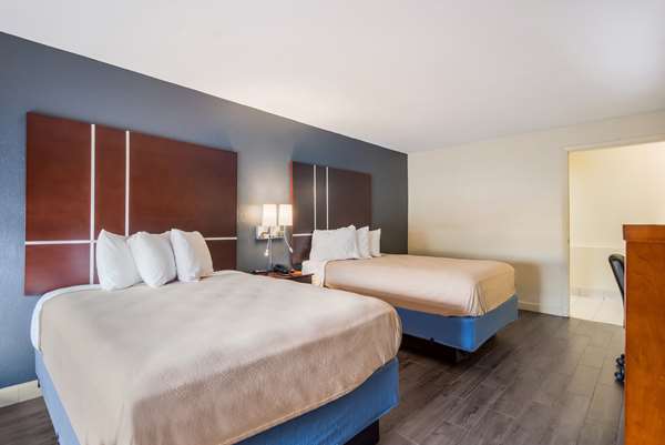  - SureStay Hotel by Best Western North Sarasota