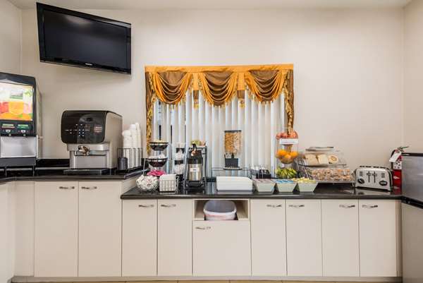 Amenities - SureStay Hotel by Best Western North Sarasota