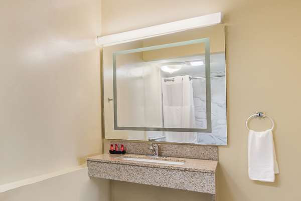  - SureStay Hotel by Best Western North Sarasota