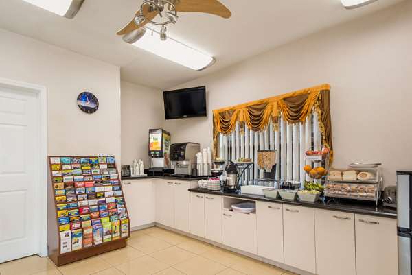 Amenities - SureStay Hotel by Best Western North Sarasota