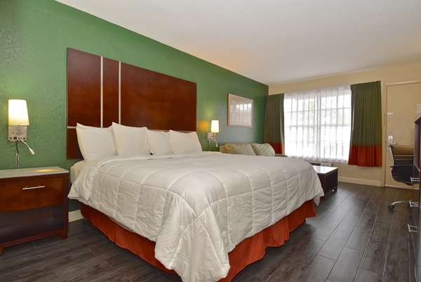  - SureStay Hotel by Best Western North Sarasota