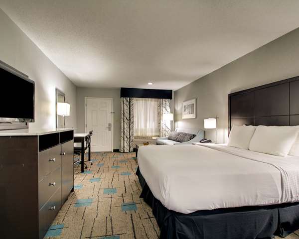 Suite - SureStay Hotel by Best Western Richland - I-20, Exit 47