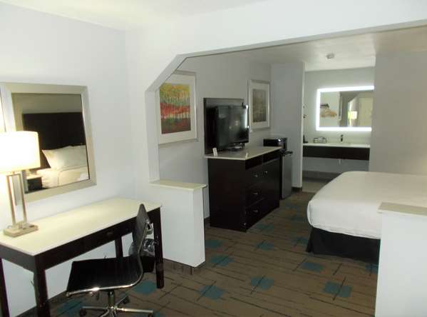 - SureStay Hotel by Best Western Richland - I-20, Exit 47