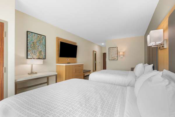  - Best Western Plus Hotel Coralville - I-80, Exit 240