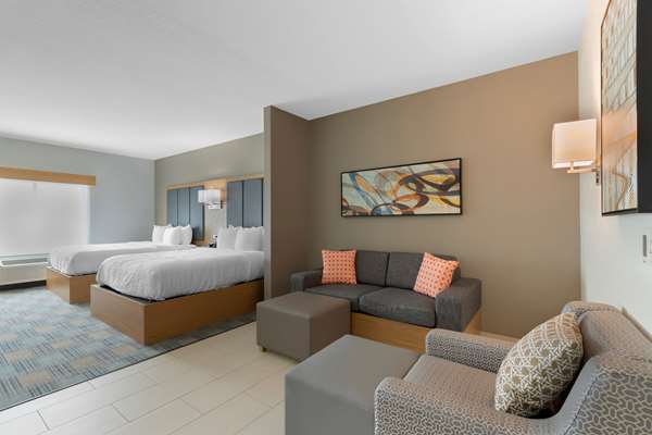  - Best Western Plus Hotel Coralville - I-80, Exit 240