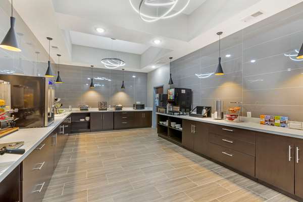 Amenities - Best Western Plus Hotel Coralville - I-80, Exit 240