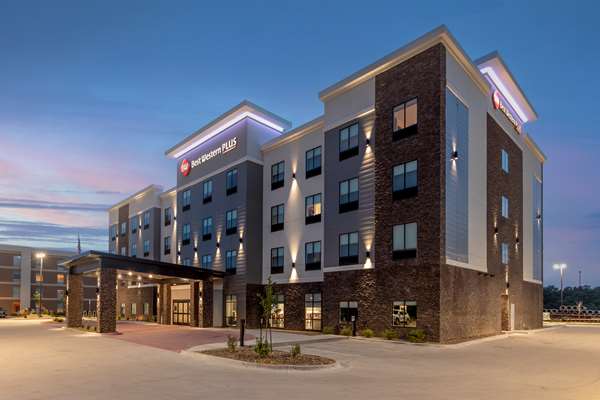 Exterior view - Best Western Plus Hotel Coralville - I-80, Exit 240