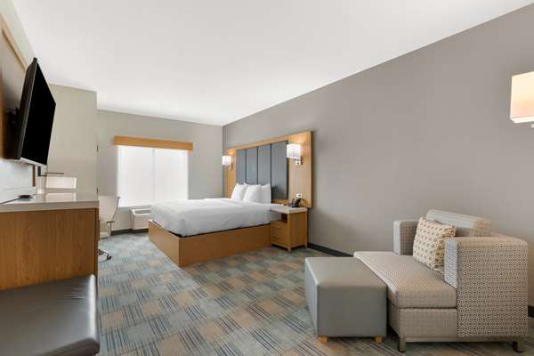  - Best Western Plus Hotel Coralville - I-80, Exit 240