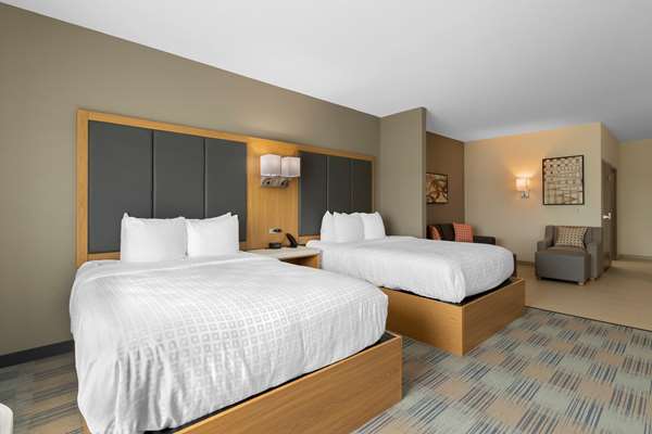  - Best Western Plus Hotel Coralville - I-80, Exit 240