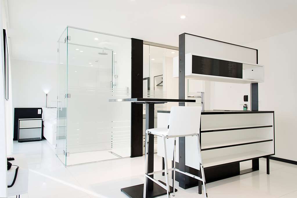 THESSONI HOME-guestroom-Guest Room,On-Site.jpg