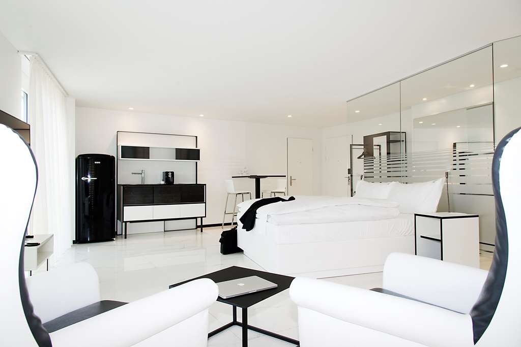 THESSONI HOME-guestroom-Guest Room,Suite,On-Site.jpg