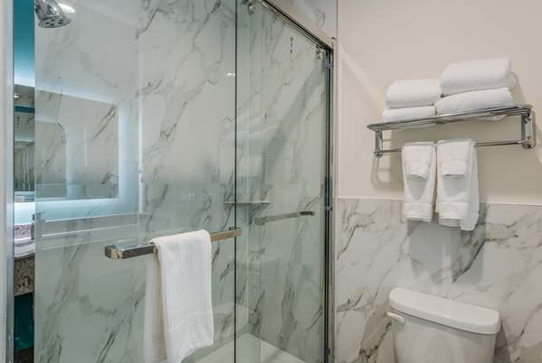  - Red Lion Inn & Suites Katy - I-10, Exit 741