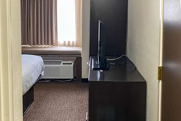  - Sleep Inn & Suites Decatur