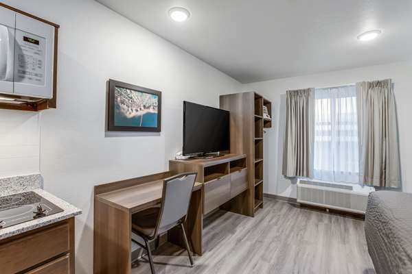  - WoodSpring Suites Farmington Hills