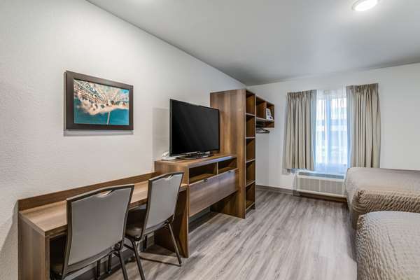  - WoodSpring Suites Farmington Hills