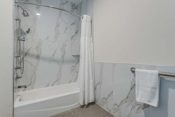  - Americas Best Value Inn Katy - I-10, Exit 741