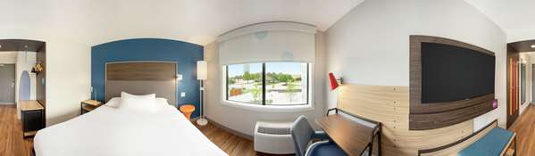  - Tru by Hilton Hotel Frisco