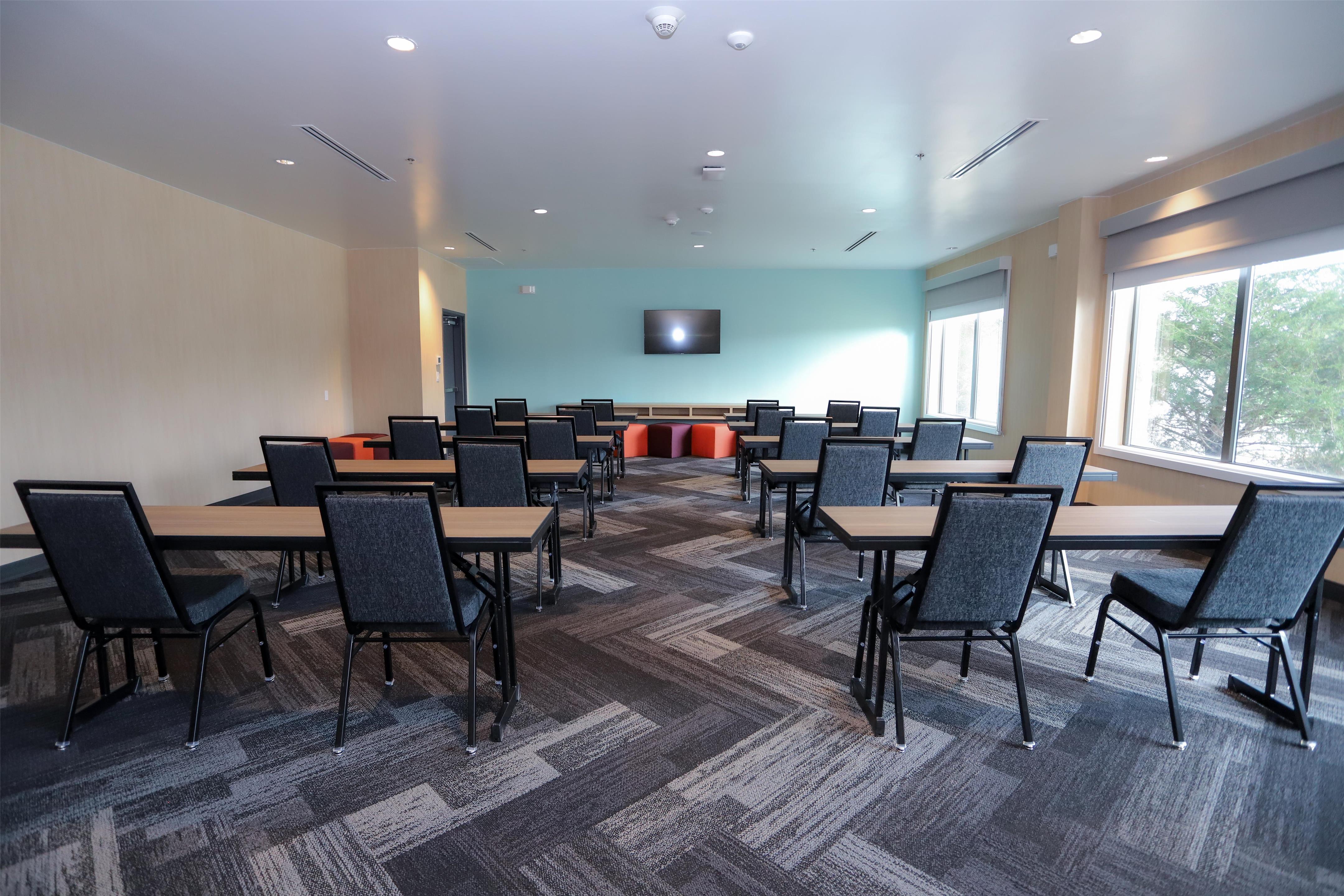 Meeting Room | Tru By Hilton Frisco Dallas, TX