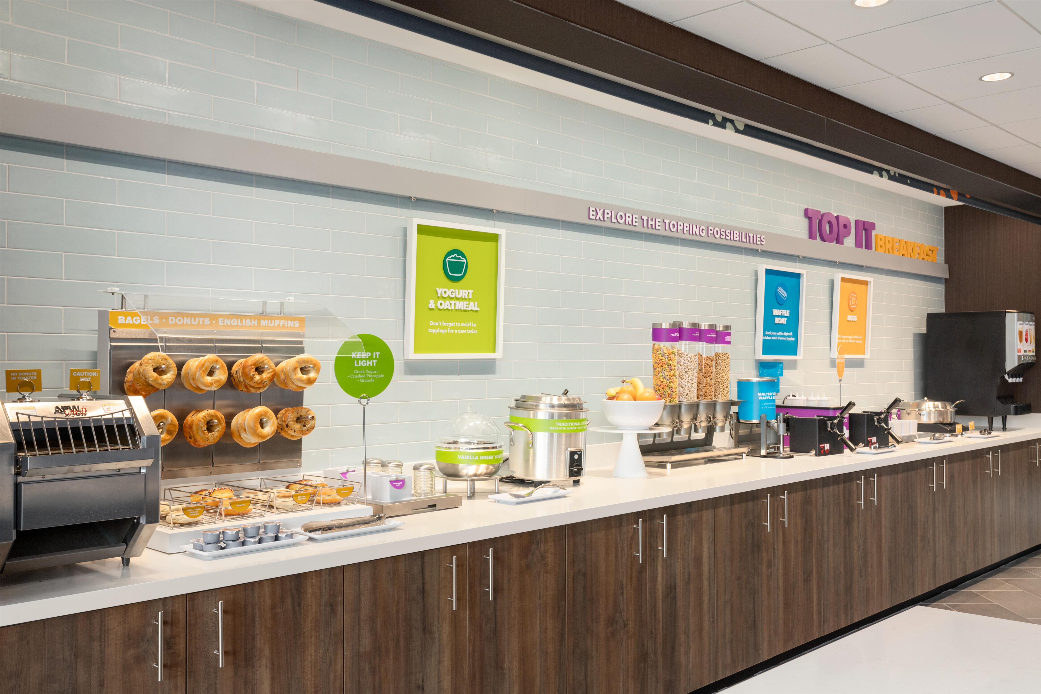 Breakfast Area | Tru By Hilton Frisco Dallas, TX