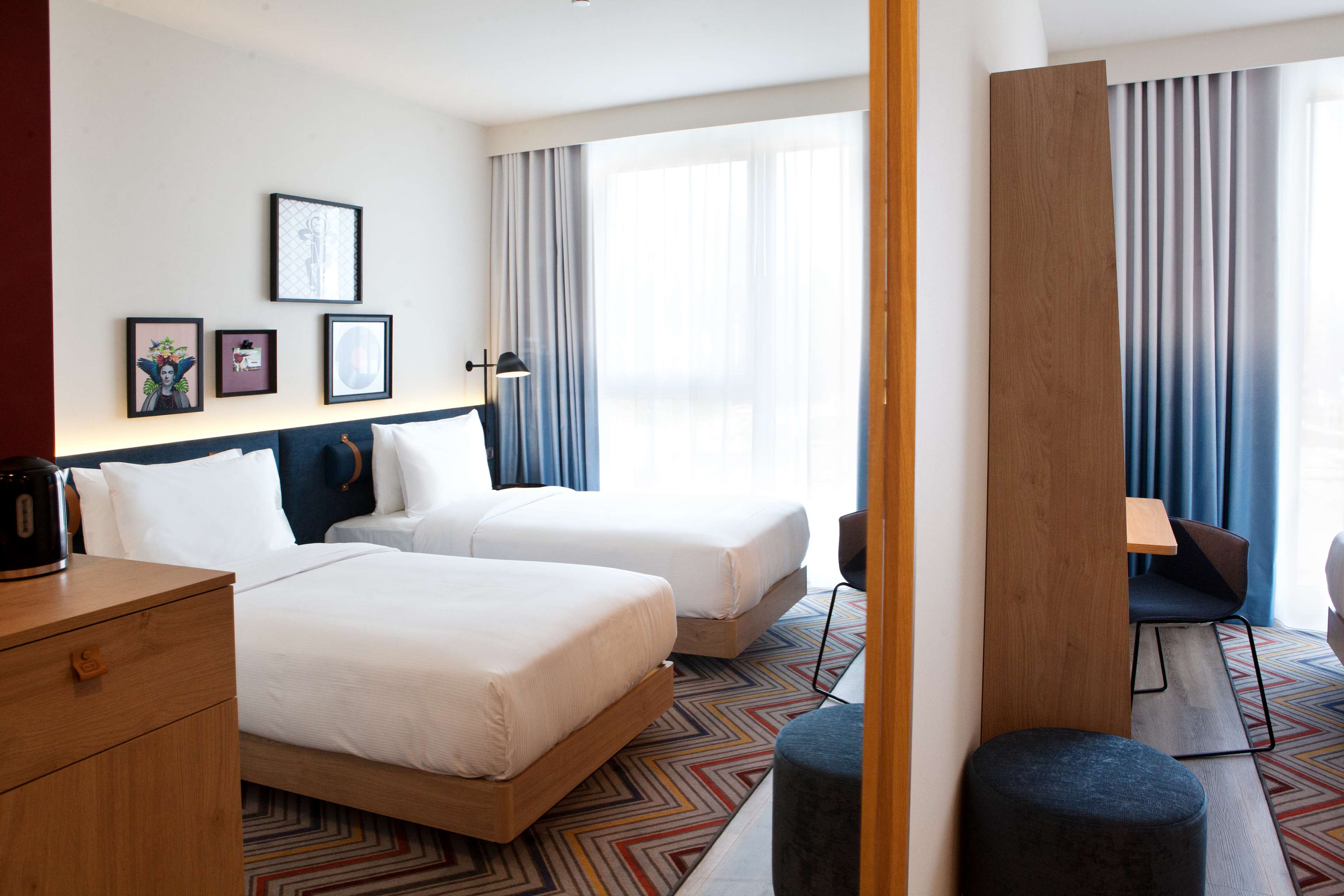 Hampton by Hilton Munich Airport South Room Type - QUEEN FAMILY ROOM