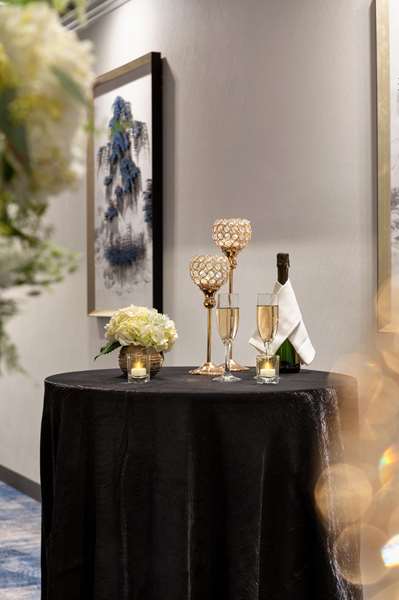  - DoubleTree by Hilton Hotel North South San Francisco