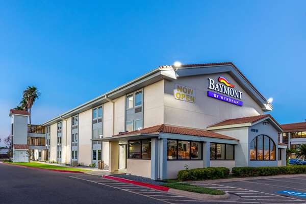 Exterior view - Baymont Inn & Suites McAllen