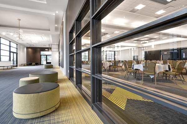  - Hotel le Victorin Victoriaville