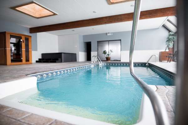 Pool - Hotel le Victorin Victoriaville