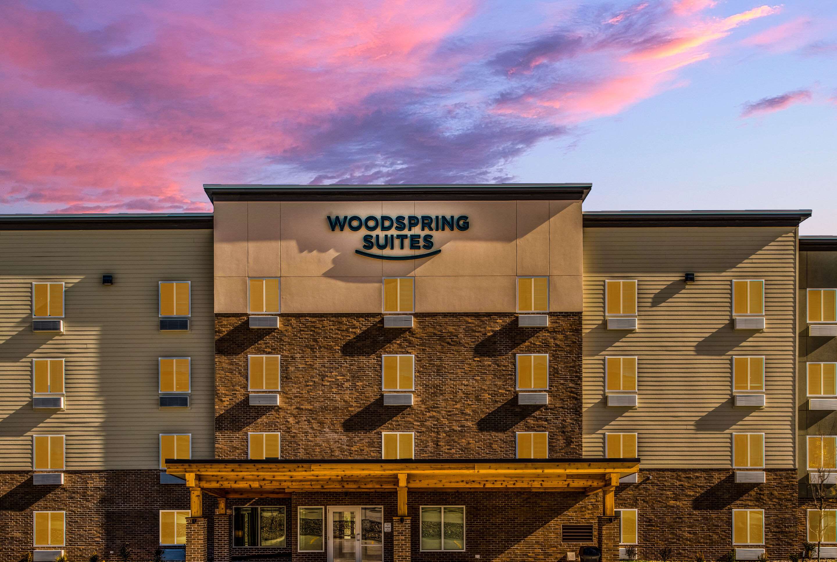 Twilight | Woodspring Suites  West Des Moines