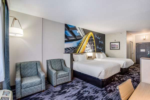 Suite - Clarion Pointe Hotel Franklin - I-65, Exit 65