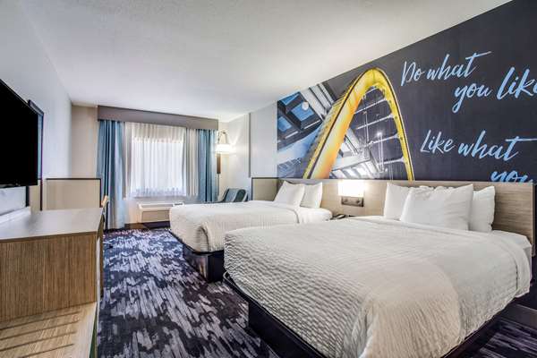 Suite - Clarion Pointe Hotel Franklin - I-65, Exit 65