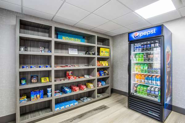  - Clarion Pointe Hotel Franklin - I-65, Exit 65