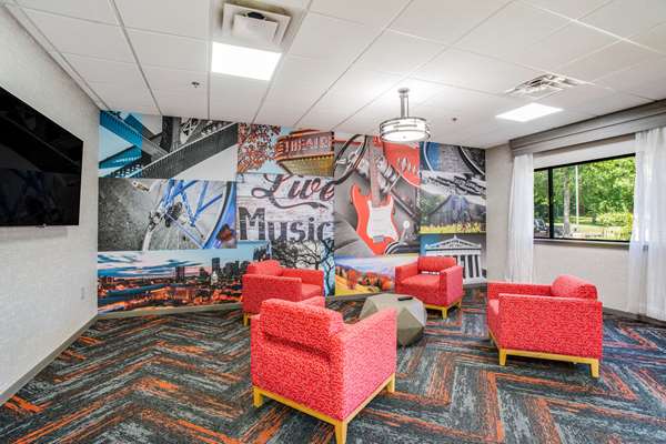  - Clarion Pointe Hotel Franklin - I-65, Exit 65