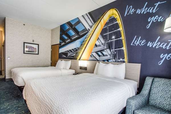  - Clarion Pointe Hotel Franklin - I-65, Exit 65