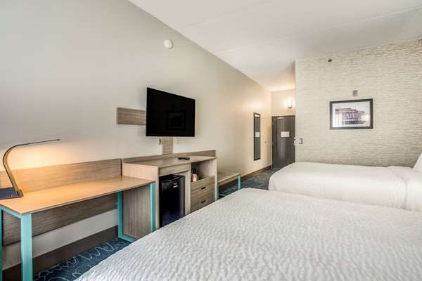  - Clarion Pointe Hotel Franklin - I-65, Exit 65