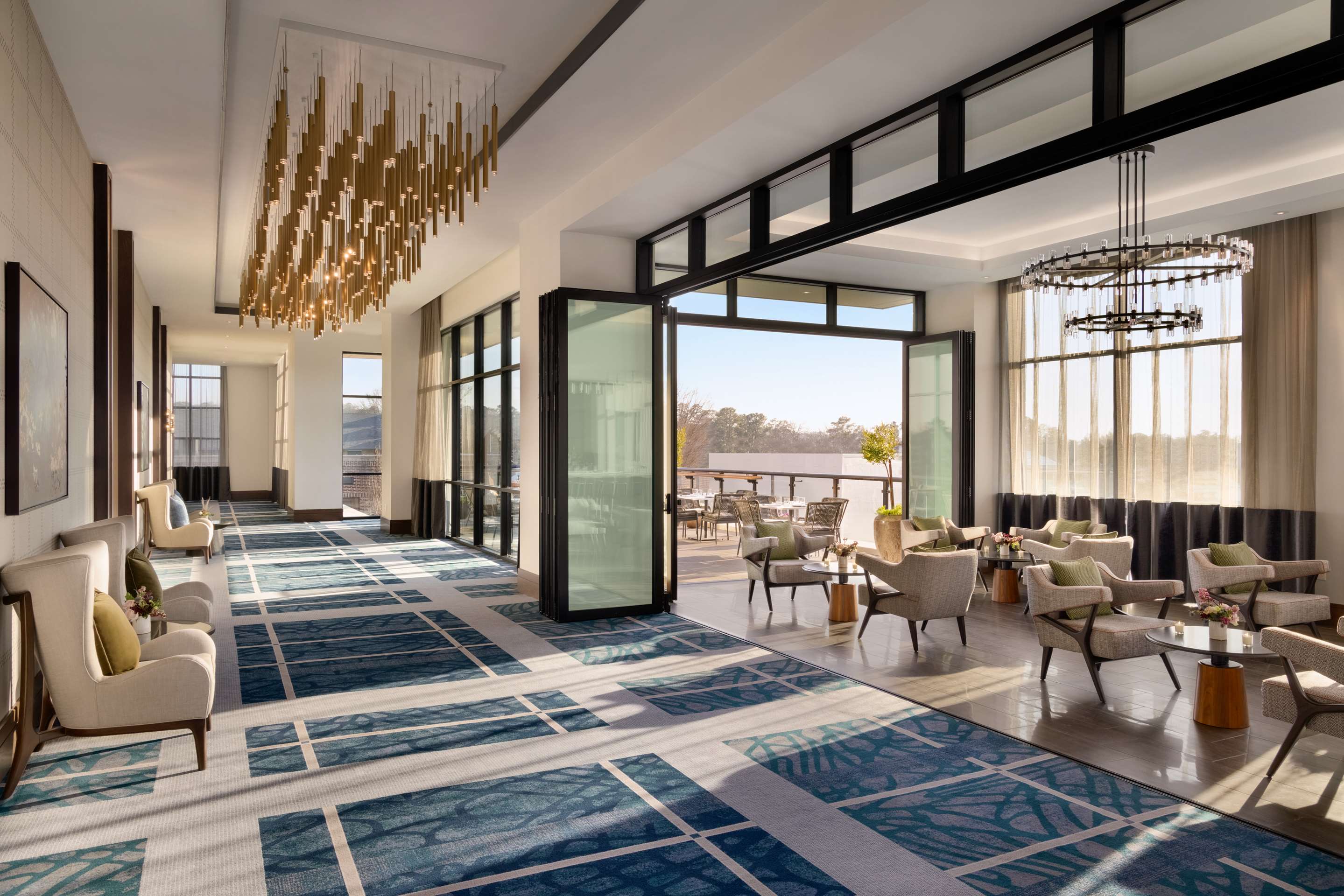 BarLounge | Valley Hotel Homewood Birmingham, Curio Collection by Hilton