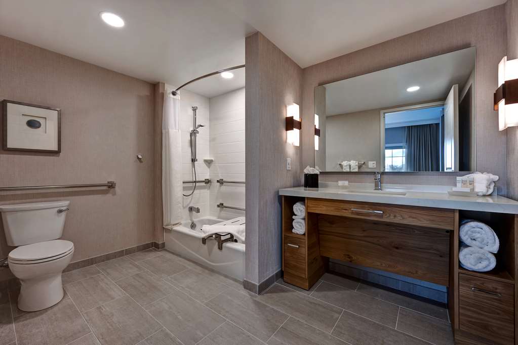 Homewood Suites by Hilton Eagle Boise, ID Room Type - 2QN MOB HR ACC TUB STUDIO