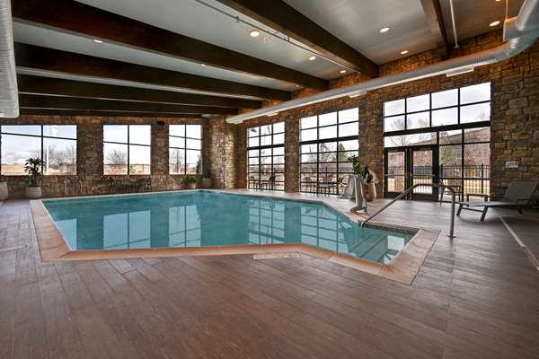 Pool - Homewood Suites by Hilton Eagle