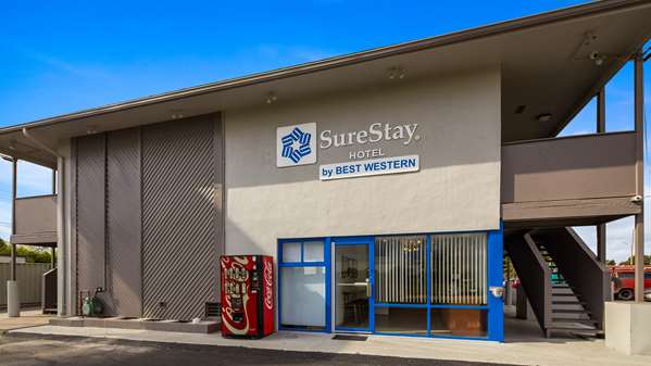 Exterior view - SureStay Hotel by Best Western Findlay - I-75, Exit 157