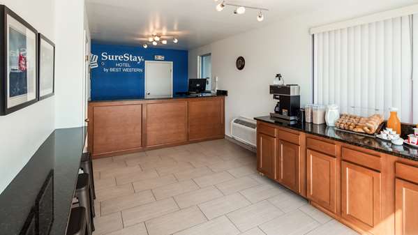 - SureStay Hotel by Best Western Findlay - I-75, Exit 157