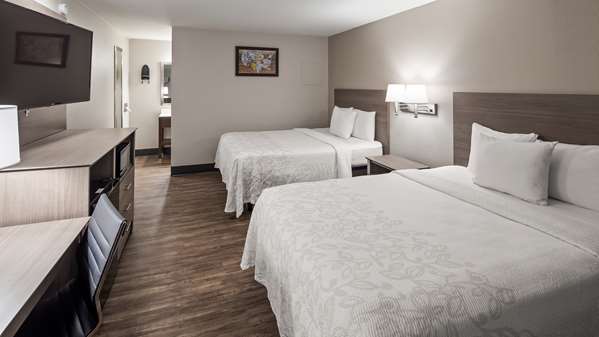  - SureStay Hotel by Best Western Findlay - I-75, Exit 157