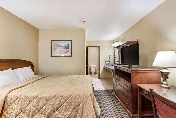  - Rodeway Inn West Columbus - I-70, Exit 91
