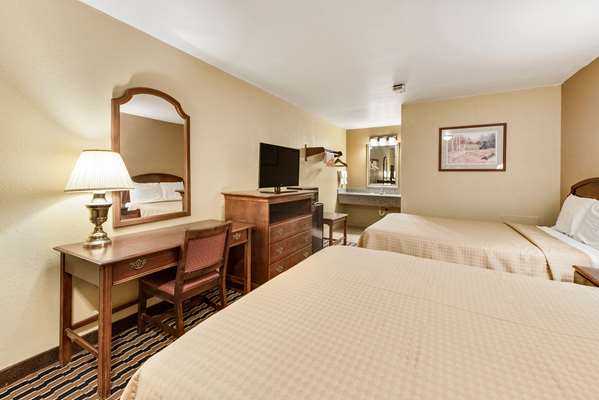  - Rodeway Inn West Columbus - I-70, Exit 91